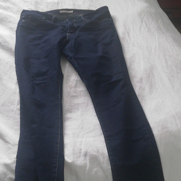 SOLDLevi's size 32 shaping skinny dark blue - Picture 2 of 4